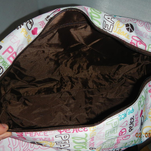 PB TEEN Pottery Barn "PEACE Duffel Bag - Picture 7 of 8